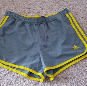 SOLD - Adidas workout shorts, sz XS